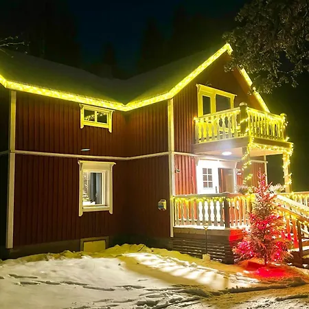 Art House Of Lady Christmas Villa *