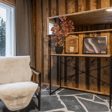 Art House Of Lady Christmas Villa *