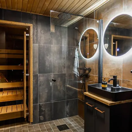 Art House Of Lady Christmas Rovaniemi